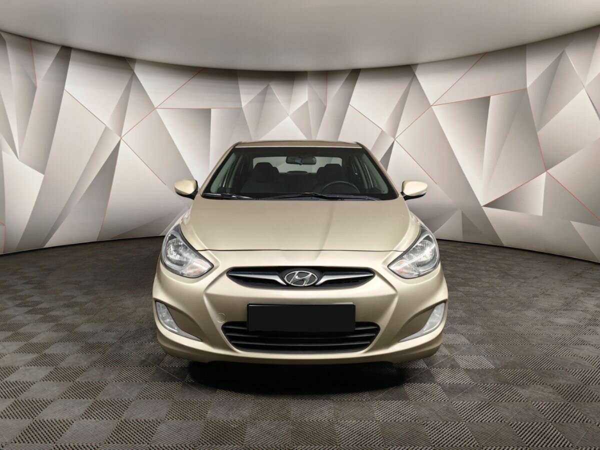Купить Hyundai Solaris с пробегом. Фото: #6