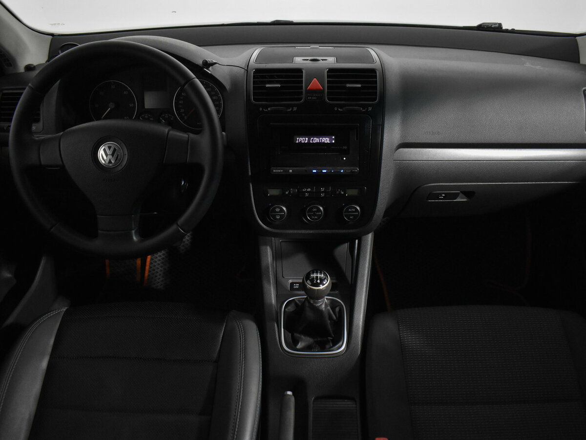 Купить Volkswagen Jetta с пробегом. Фото: #12