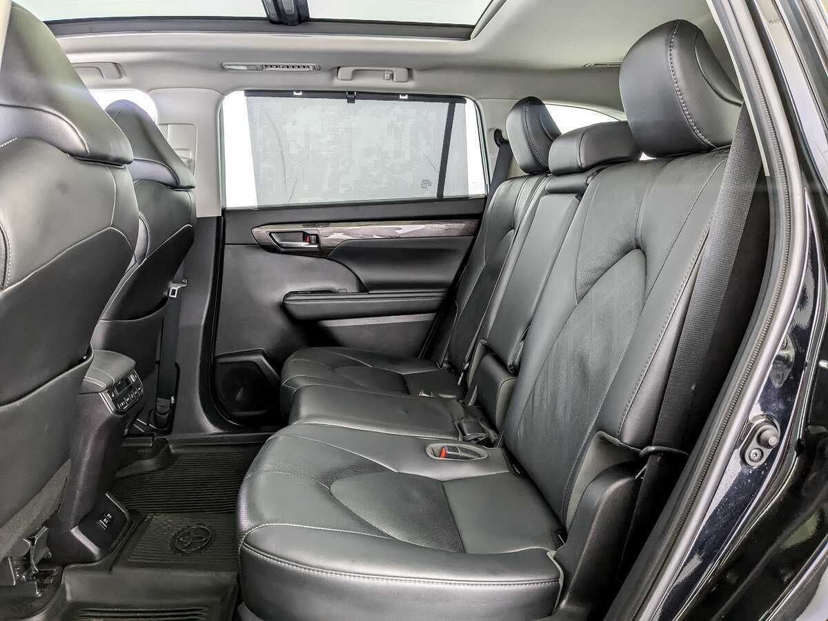 Купить Toyota Highlander с пробегом. Фото: #11