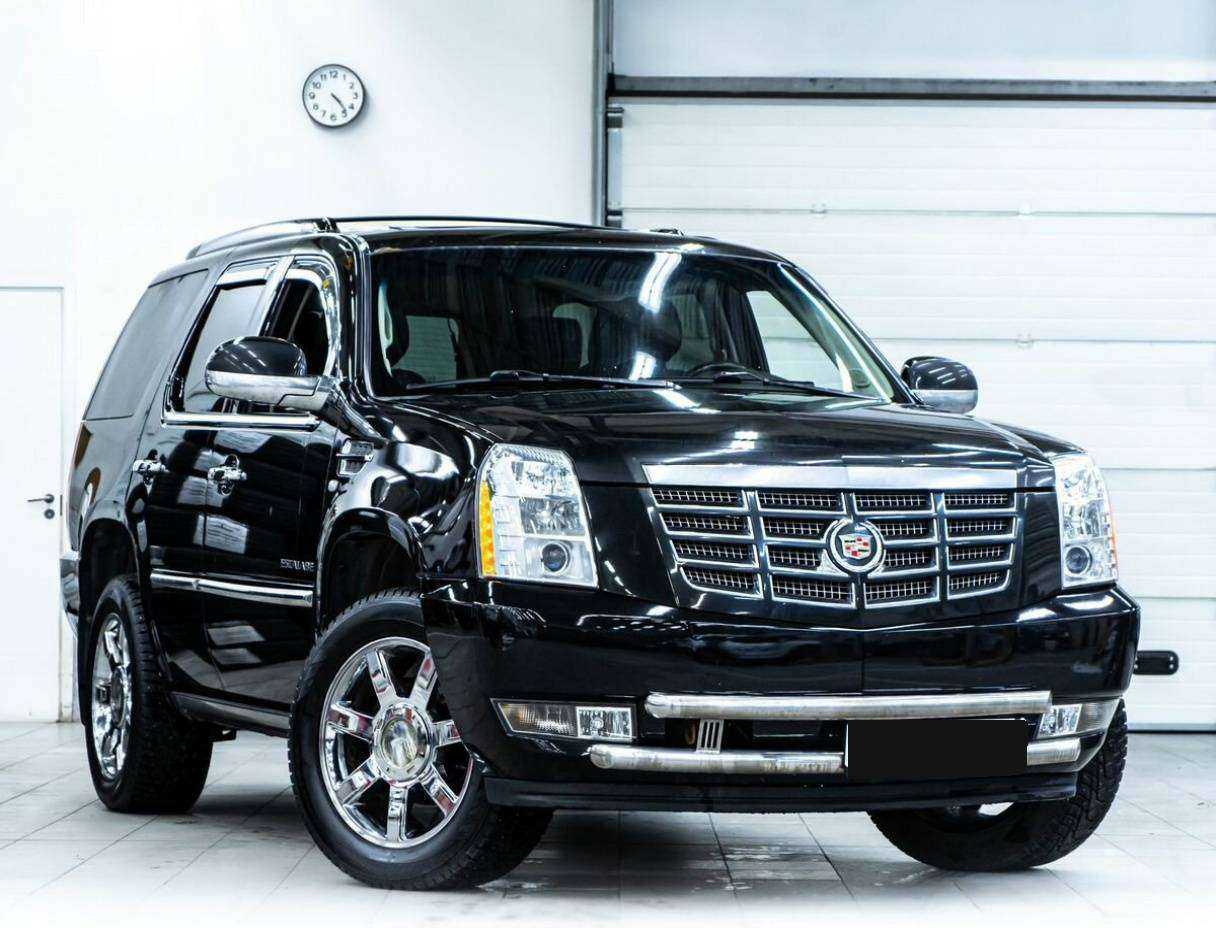 Купить Cadillac Escalade с пробегом. Фото: #1