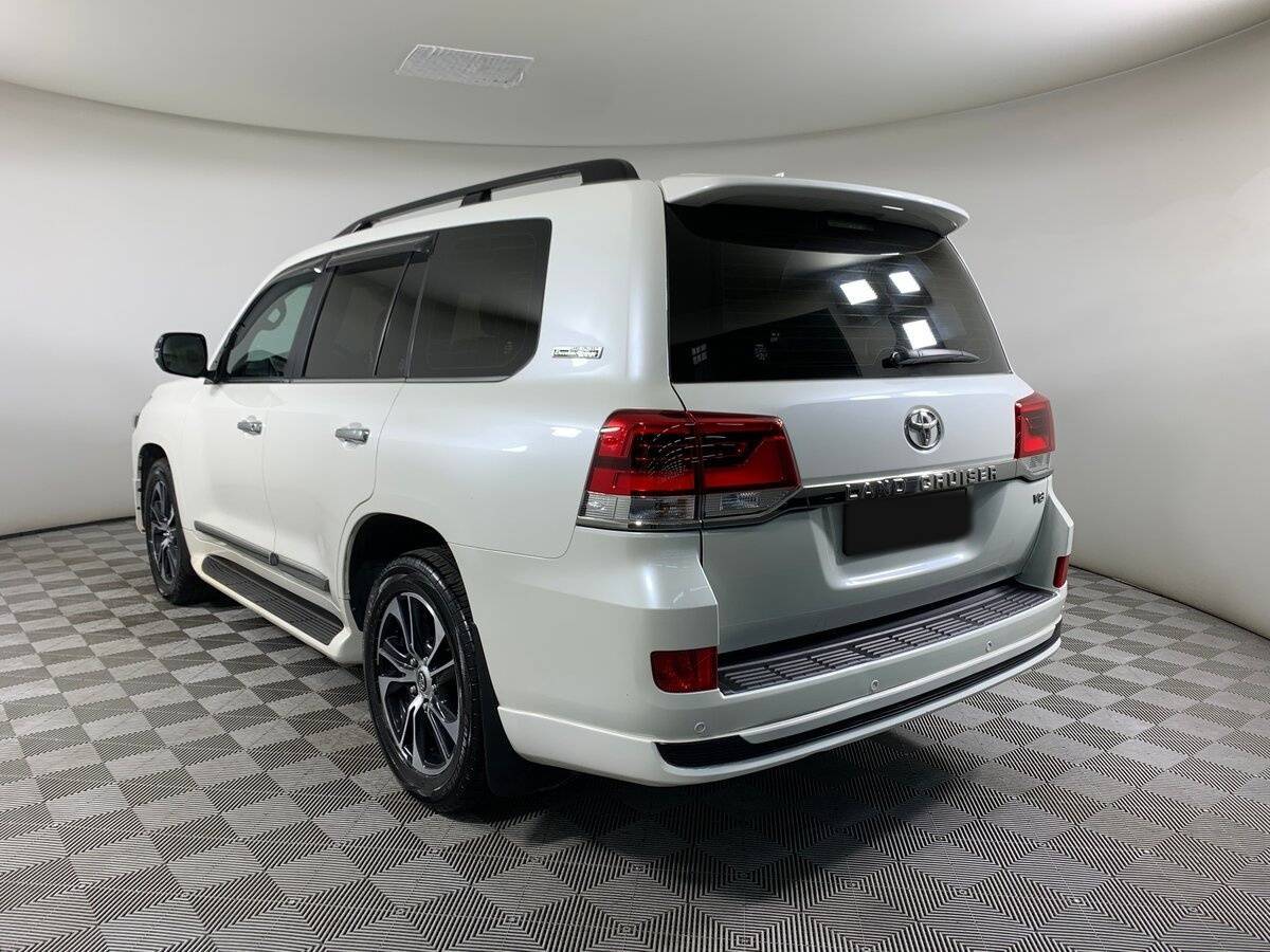 Купить Toyota Land Cruiser с пробегом. Фото: #6