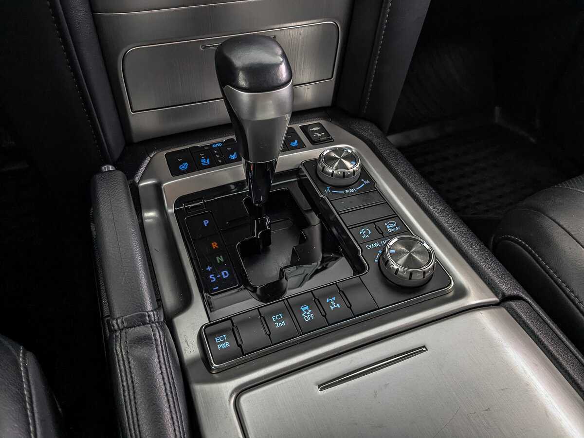 Купить Toyota Land Cruiser с пробегом. Фото: #23