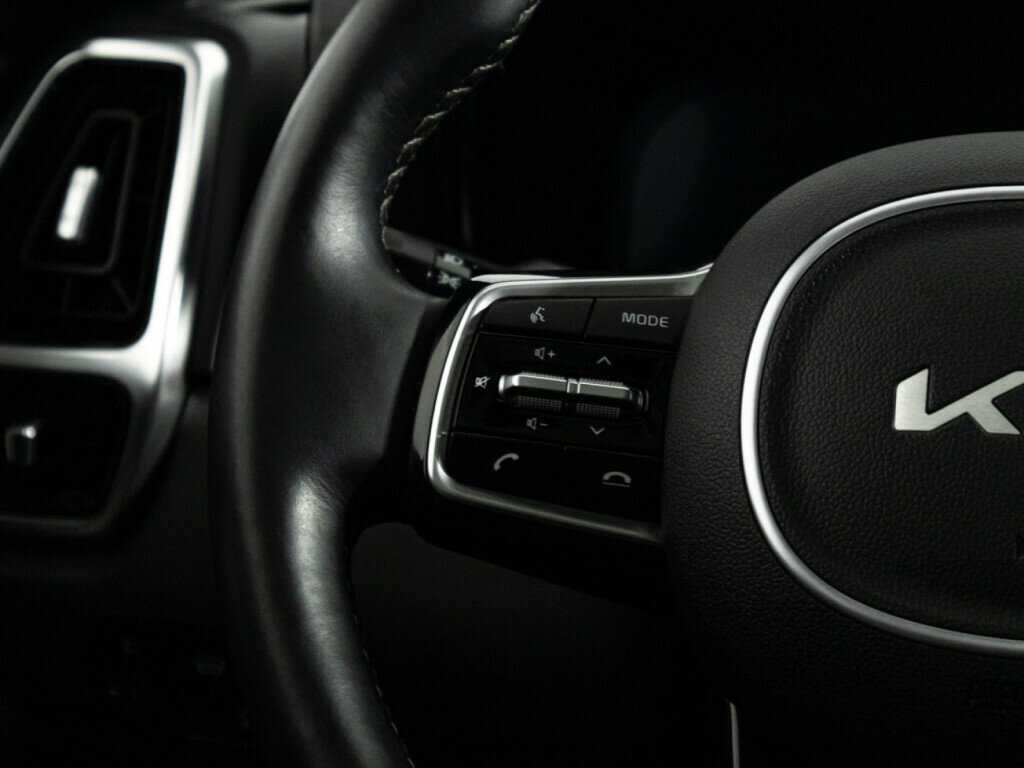 Купить Kia Sorento с пробегом. Фото: #22