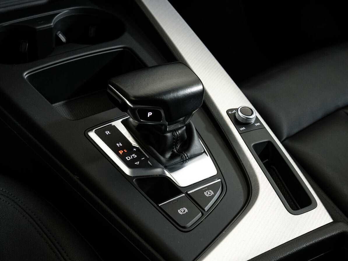 Купить Audi A4 с пробегом. Фото: #11