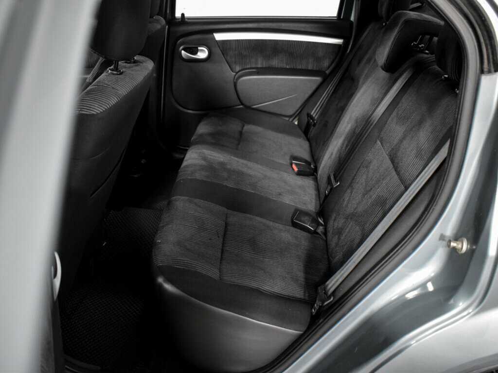 Купить Renault Logan с пробегом. Фото: #9