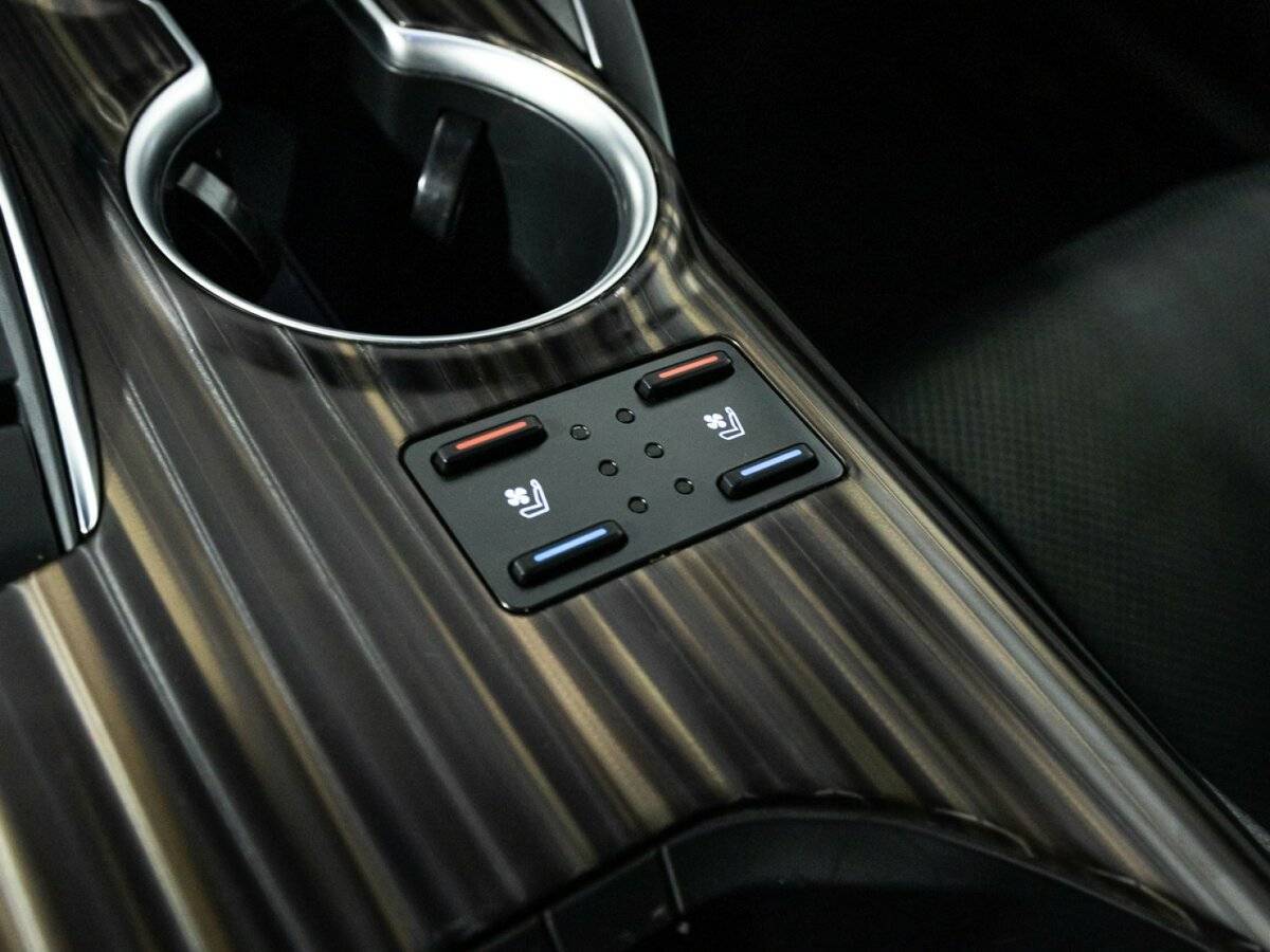 Купить Toyota Camry с пробегом. Фото: #23