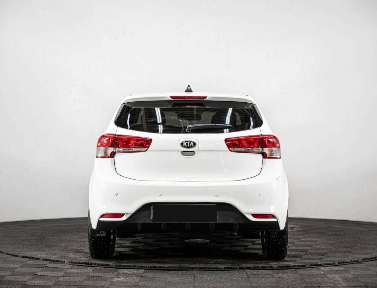 Купить Kia Rio с пробегом. Фото: #4