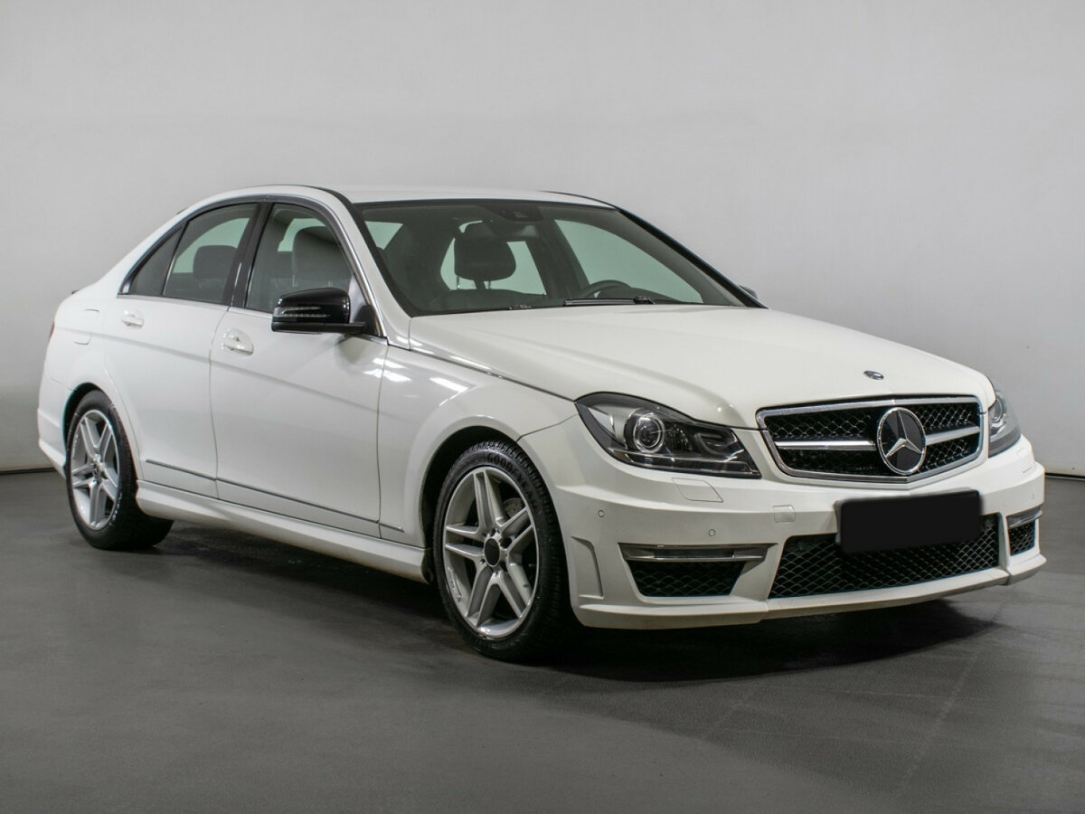 Купить Mercedes-Benz C-Класс с пробегом. Фото: #2