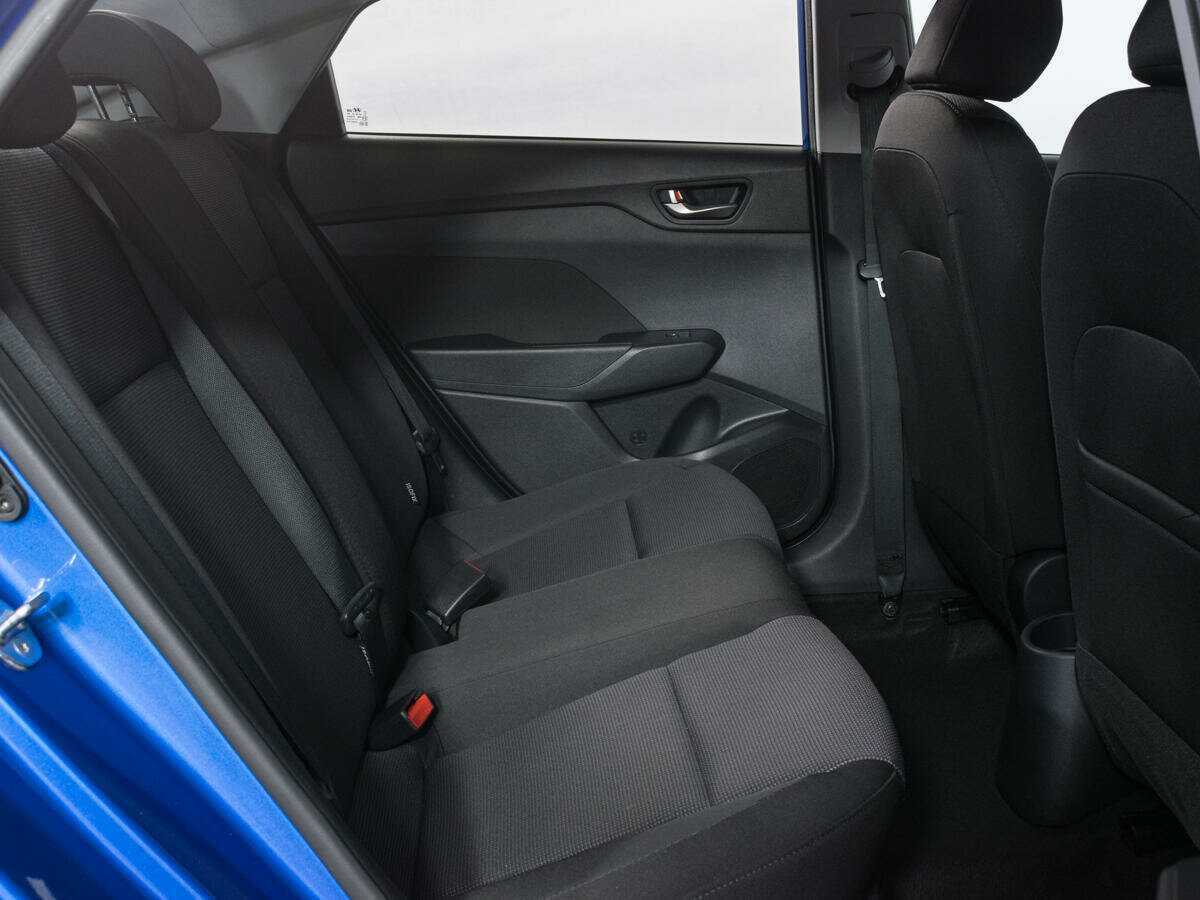 Купить Hyundai Solaris с пробегом. Фото: #9