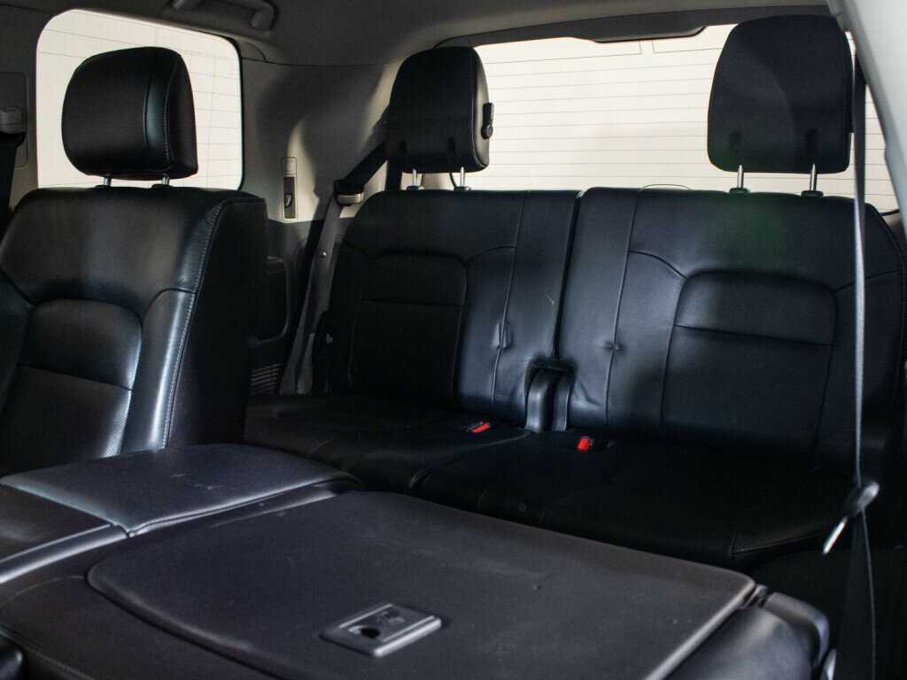 Купить Toyota Land Cruiser с пробегом. Фото: #10