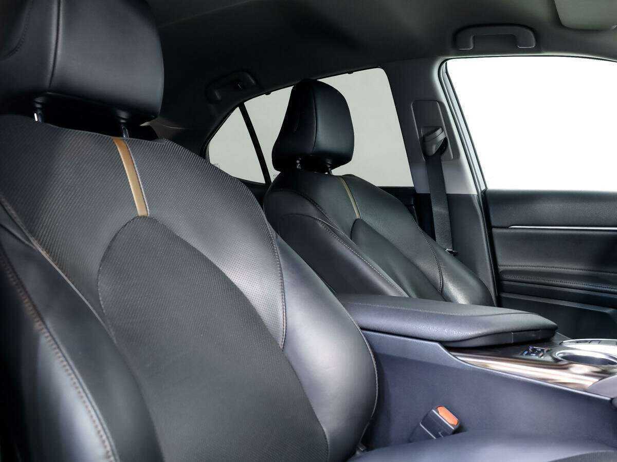 Купить Toyota Camry с пробегом. Фото: #11
