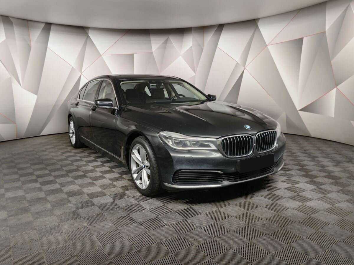 Купить BMW 7 серии с пробегом. Фото: #2
