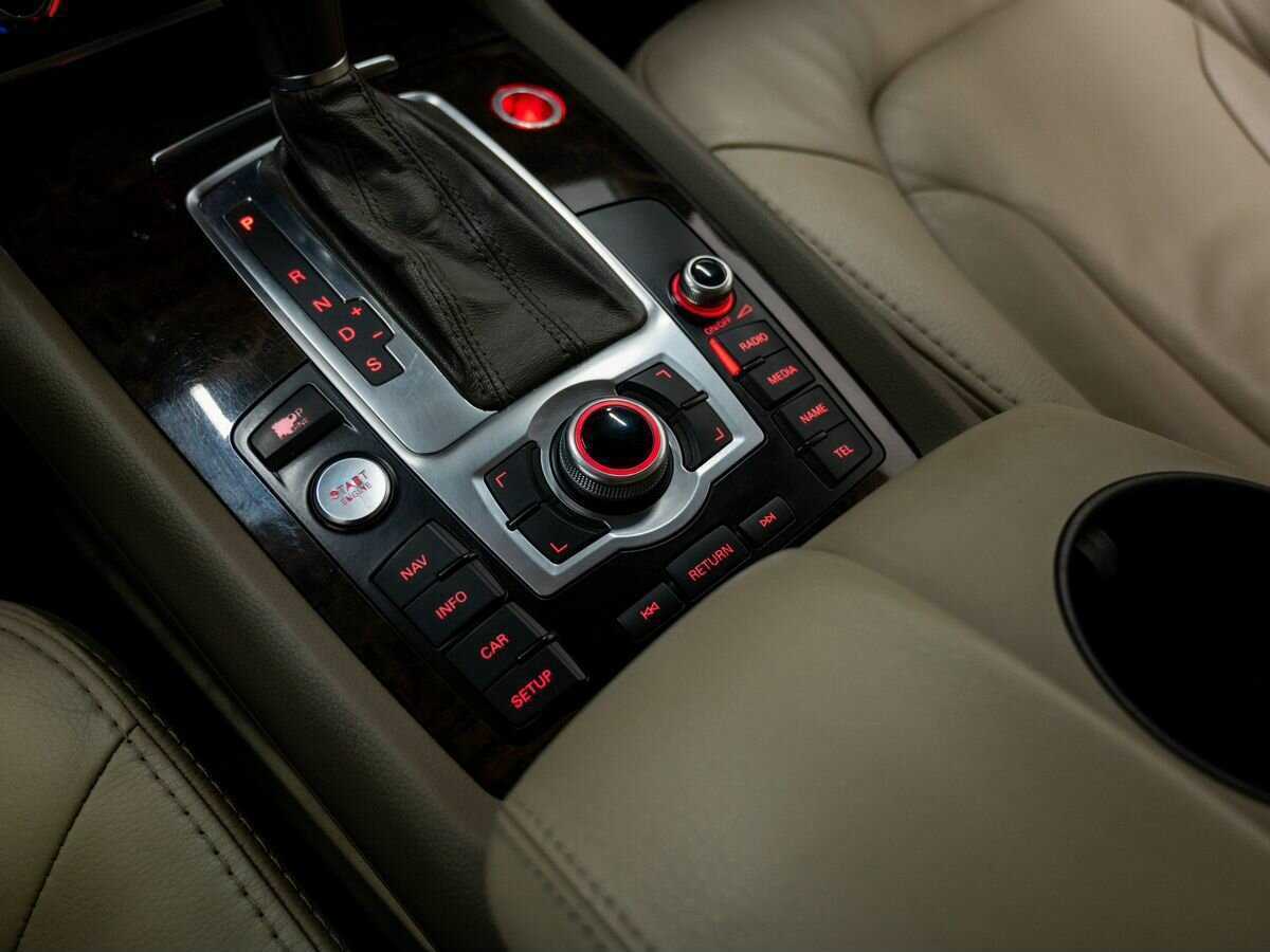 Купить Audi Q7 с пробегом. Фото: #18