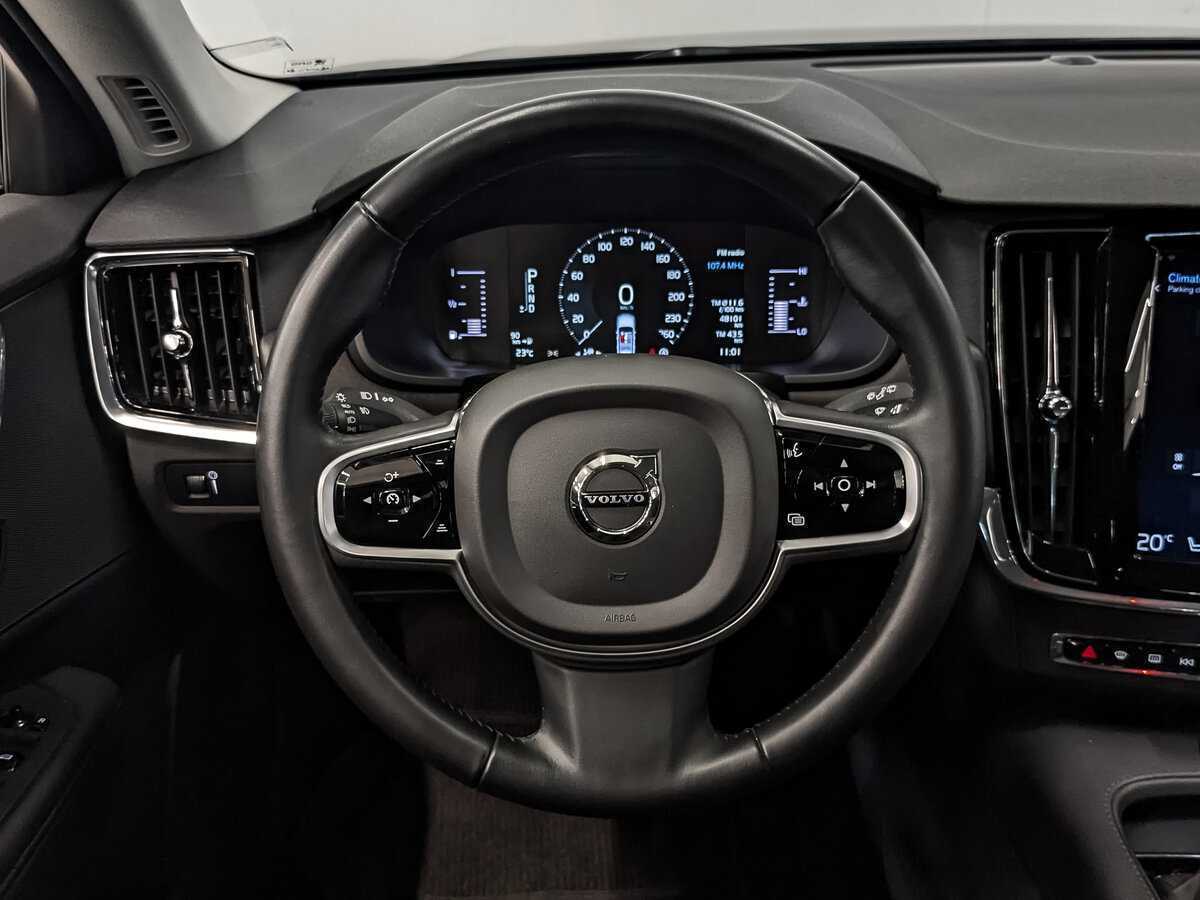 Купить Volvo V90 Cross Country с пробегом. Фото: #18
