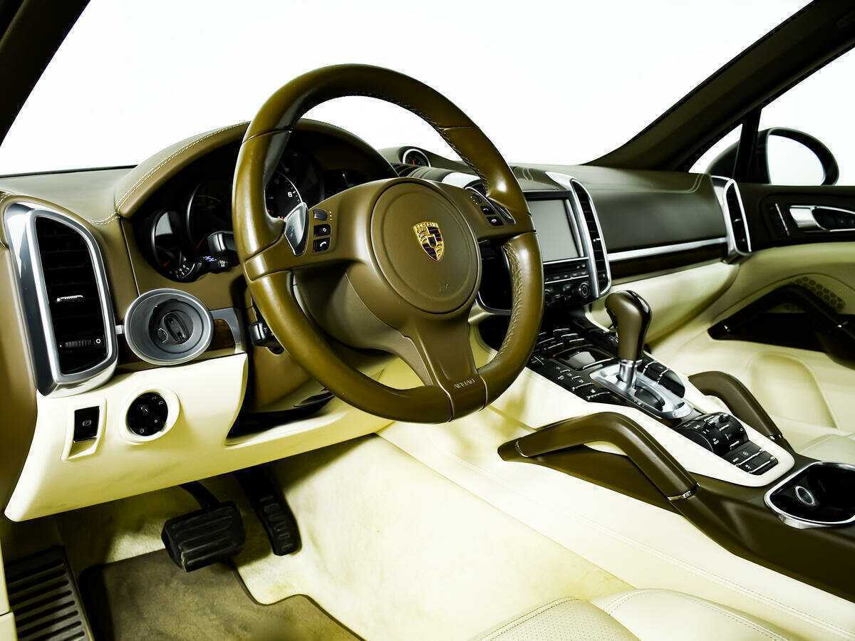 Купить Porsche Cayenne с пробегом. Фото: #12