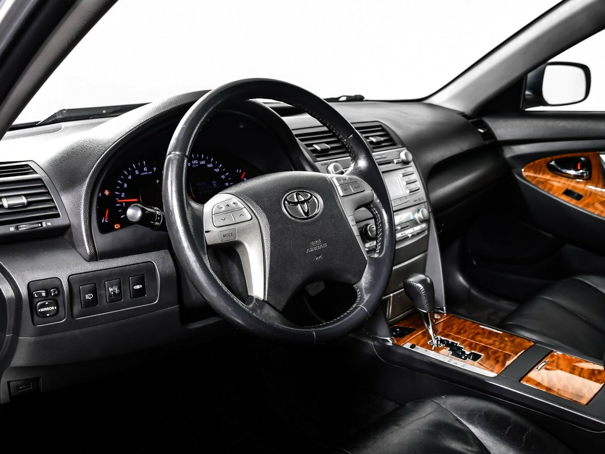 Купить Toyota Camry с пробегом. Фото: #10