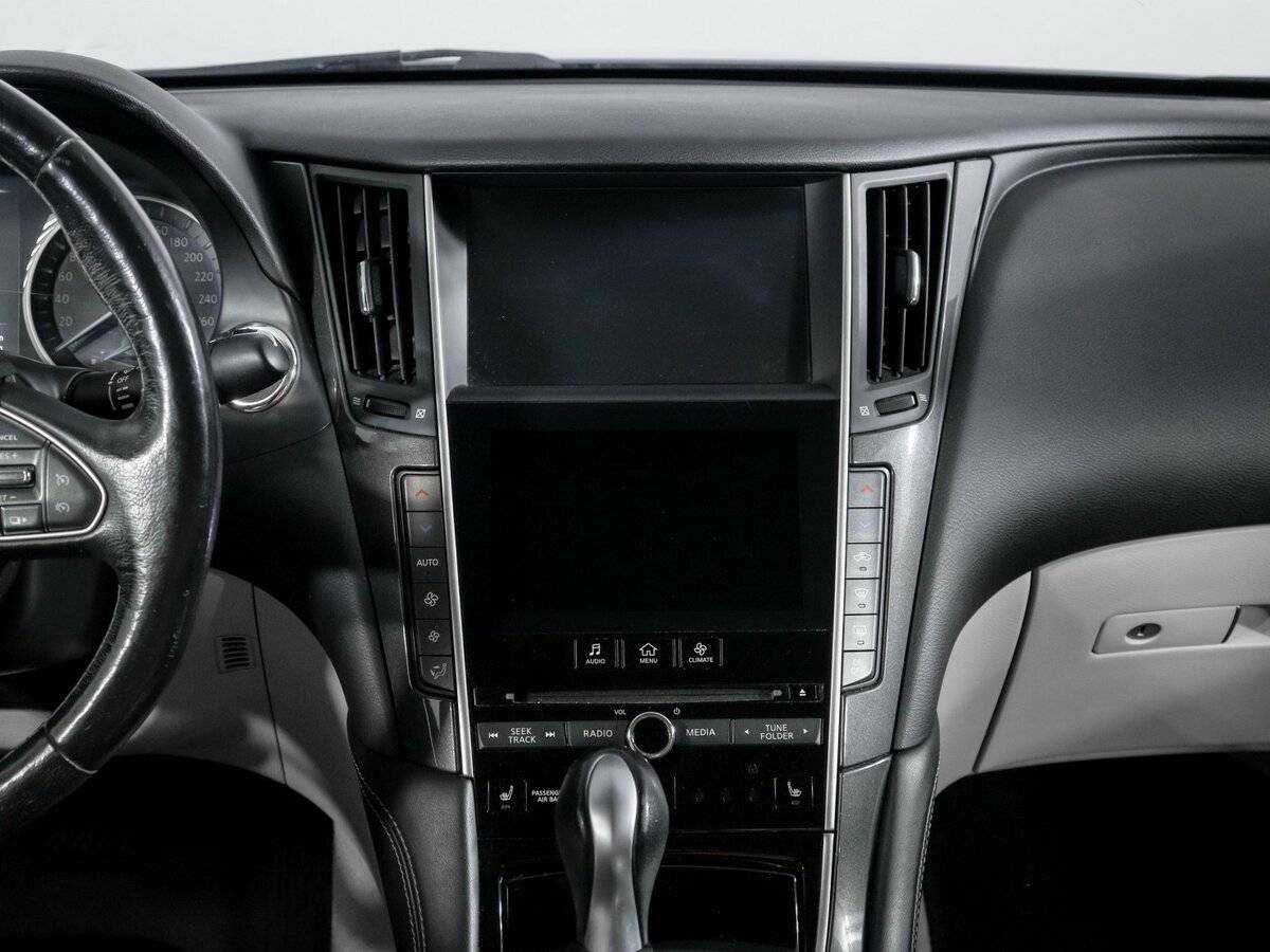 Купить Infiniti Q50 с пробегом. Фото: #12