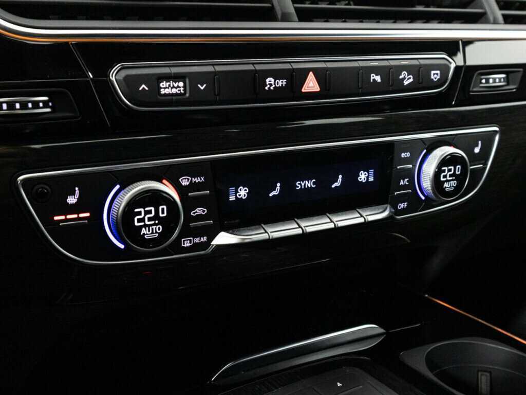 Купить Audi Q7 с пробегом. Фото: #16