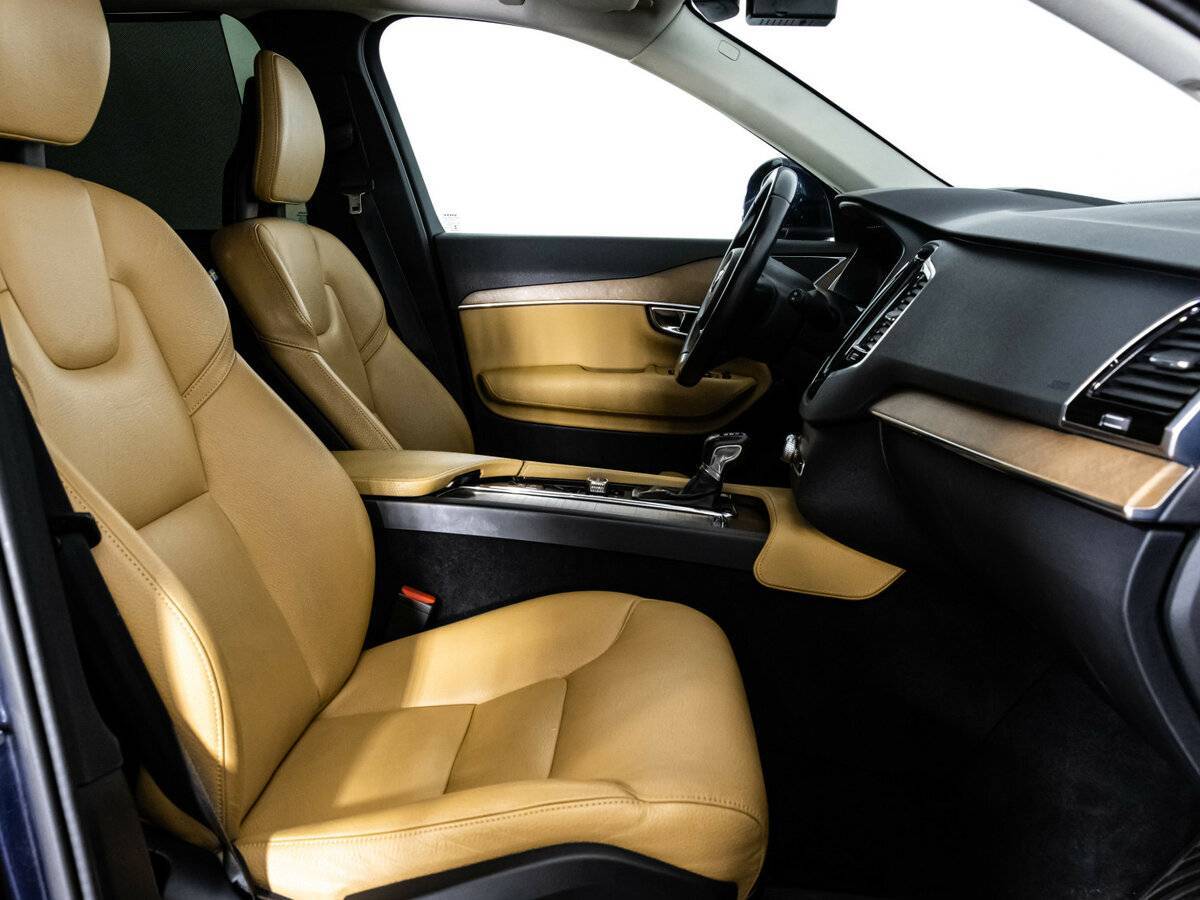 Купить Volvo XC90 с пробегом. Фото: #15