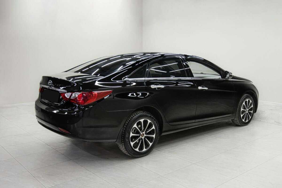 Купить Hyundai Sonata с пробегом. Фото: #3