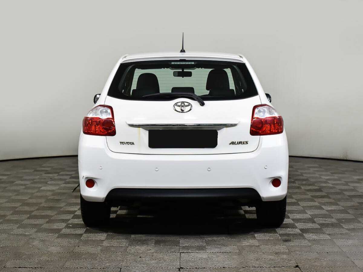 Купить Toyota Auris с пробегом. Фото: #4