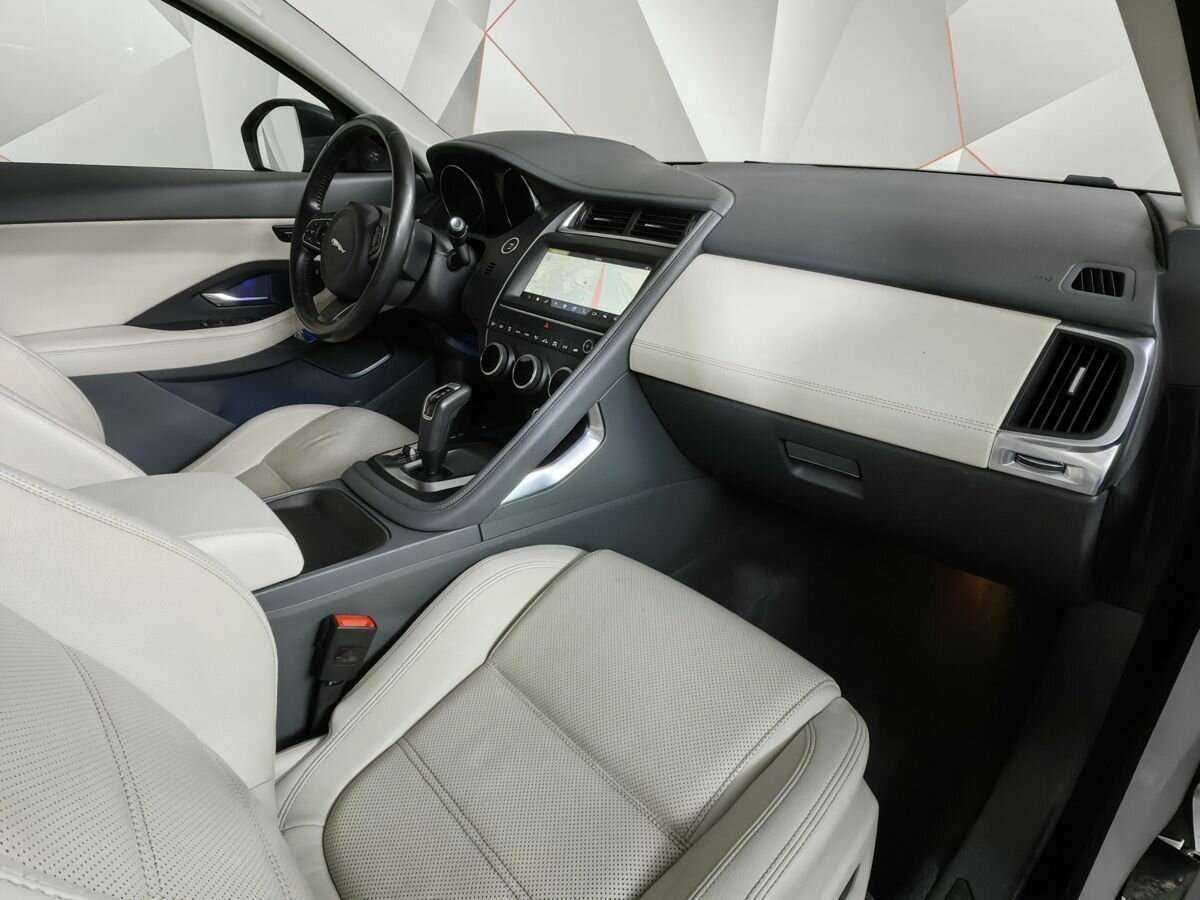 Купить Jaguar E-Pace с пробегом. Фото: #8