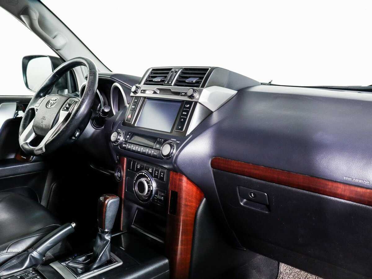 Купить Toyota Land Cruiser Prado с пробегом. Фото: #8