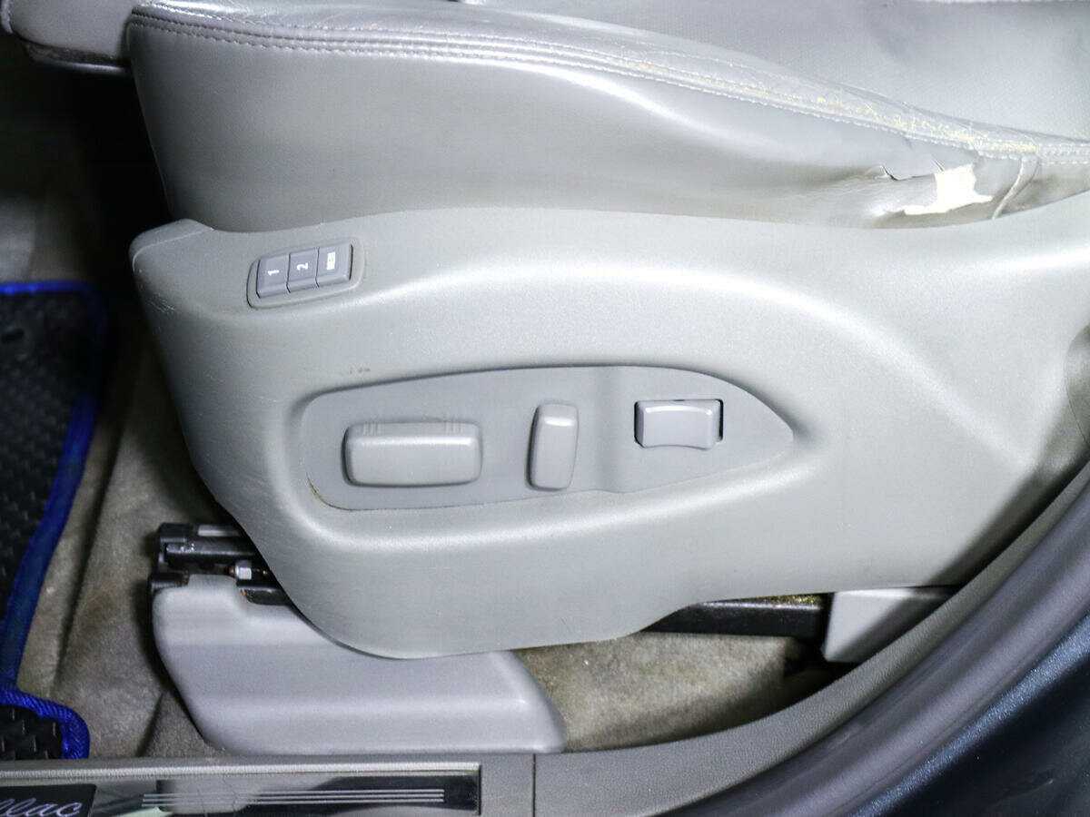Купить Cadillac SRX с пробегом. Фото: #14