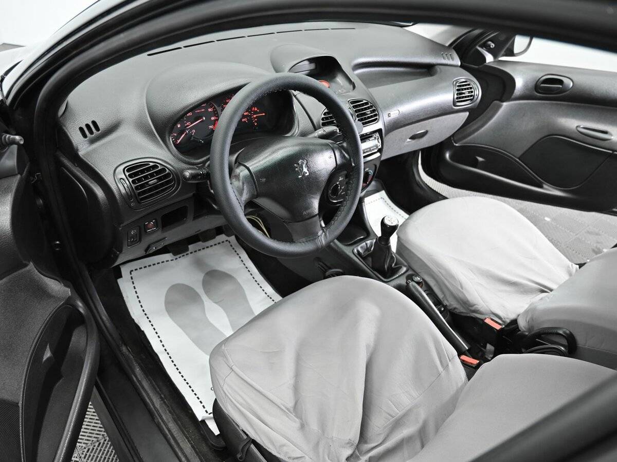 Купить Peugeot 206 с пробегом. Фото: #5