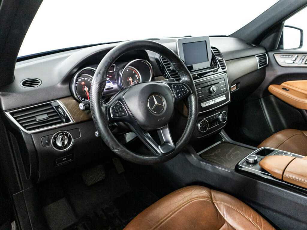 Купить Mercedes-Benz GLE с пробегом. Фото: #10
