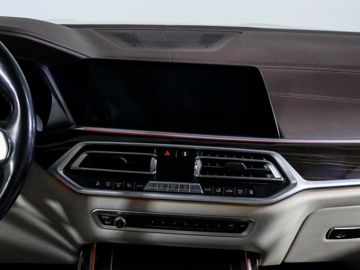 Купить BMW X7 с пробегом. Фото: #9