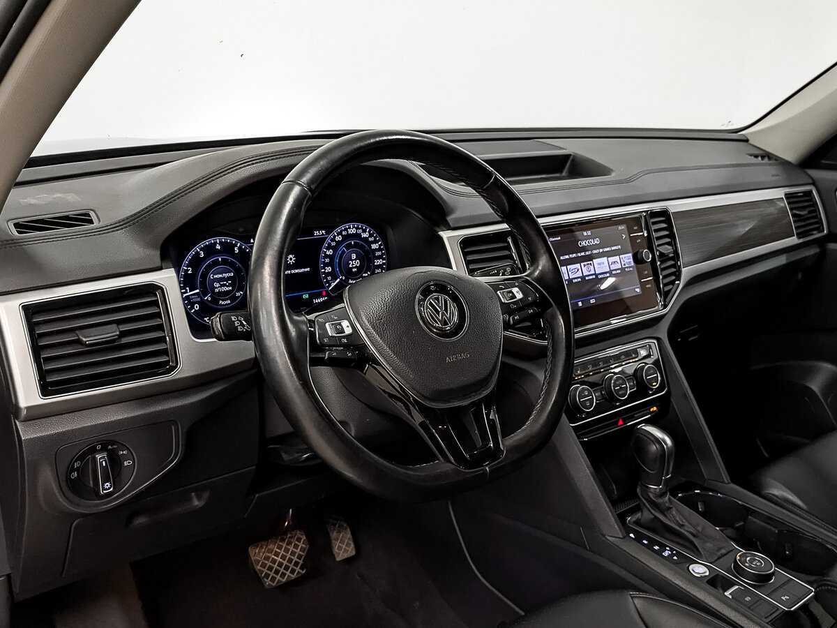 Купить Volkswagen Teramont с пробегом. Фото: #14