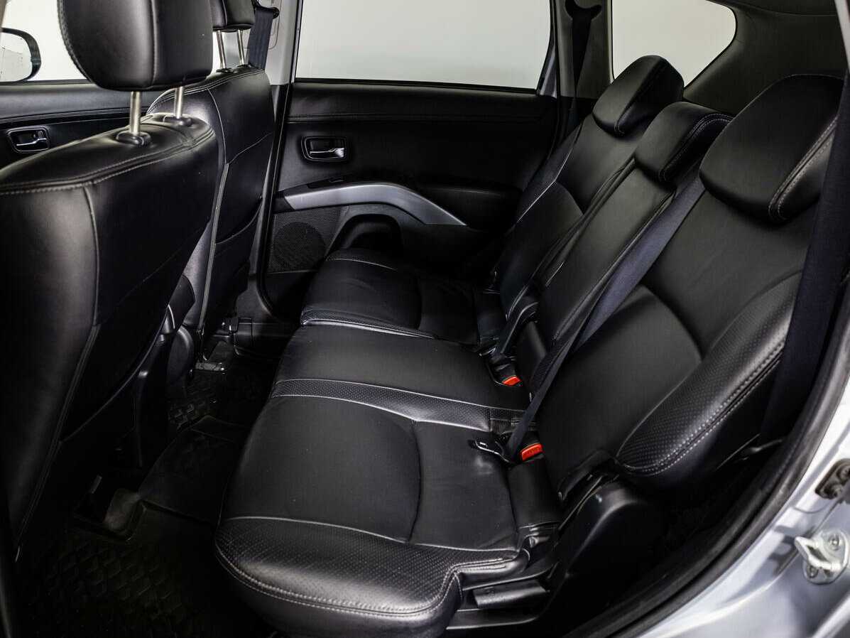 Купить Mitsubishi Outlander с пробегом. Фото: #7