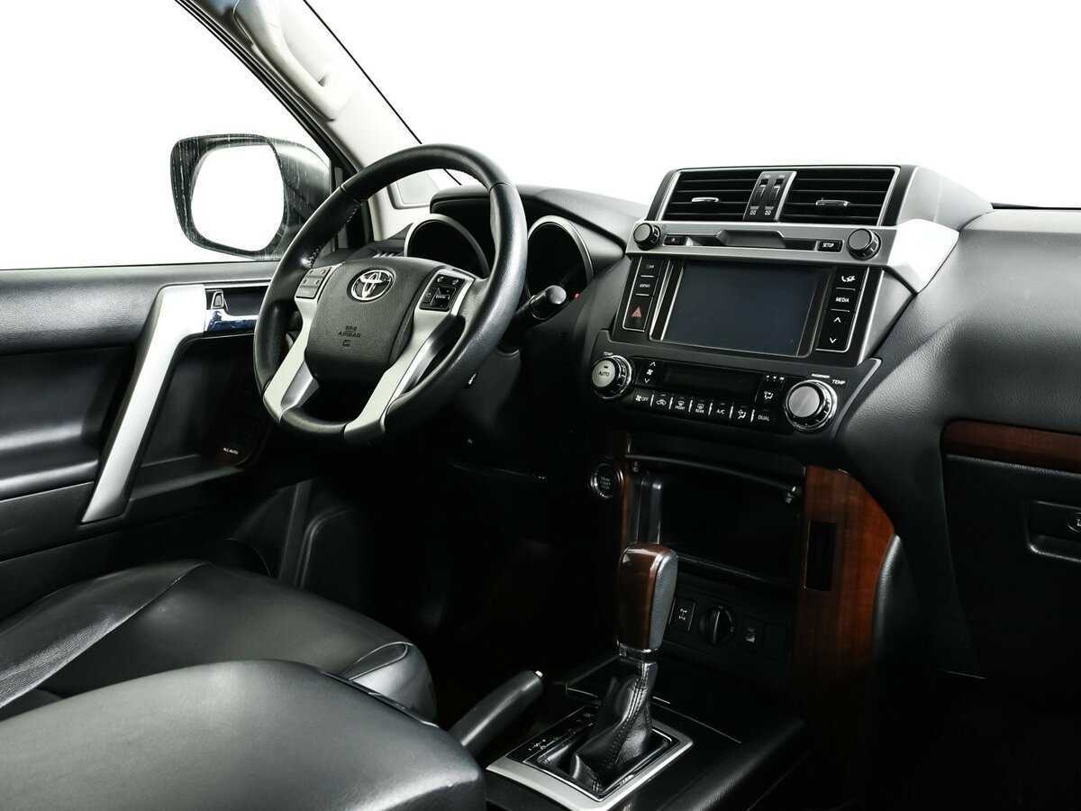 Купить Toyota Land Cruiser Prado с пробегом. Фото: #8
