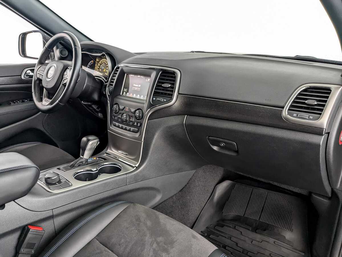 Купить Jeep Grand Cherokee с пробегом. Фото: #9