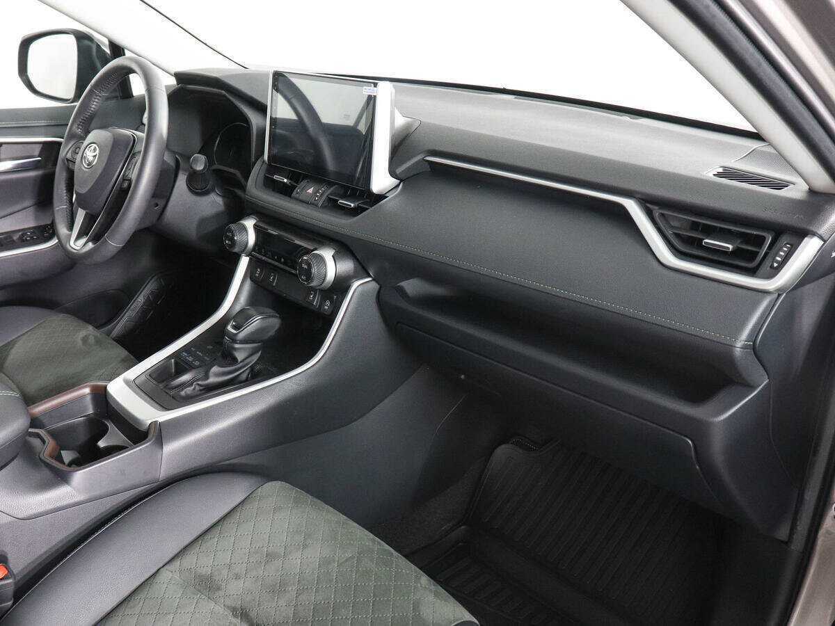 Купить Toyota RAV4 с пробегом. Фото: #9