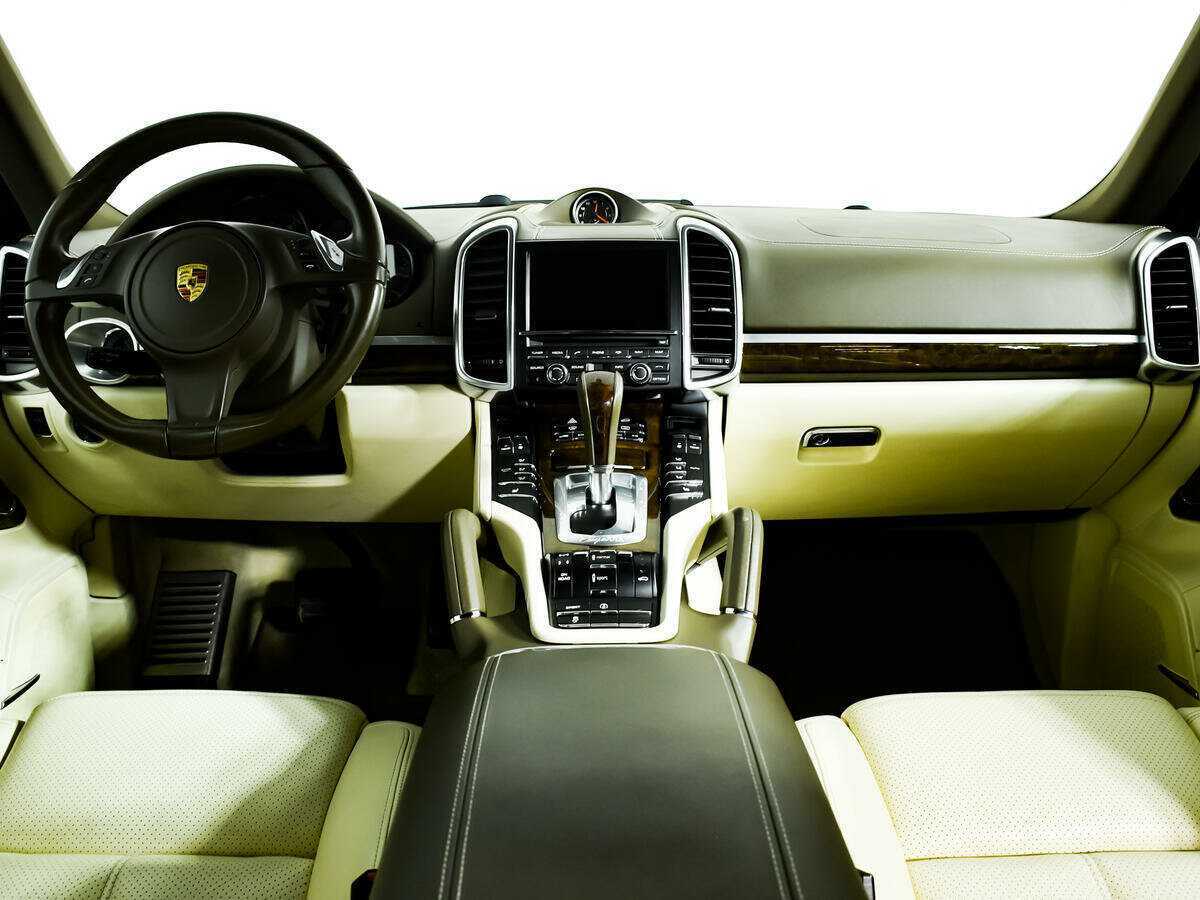 Купить Porsche Cayenne с пробегом. Фото: #10