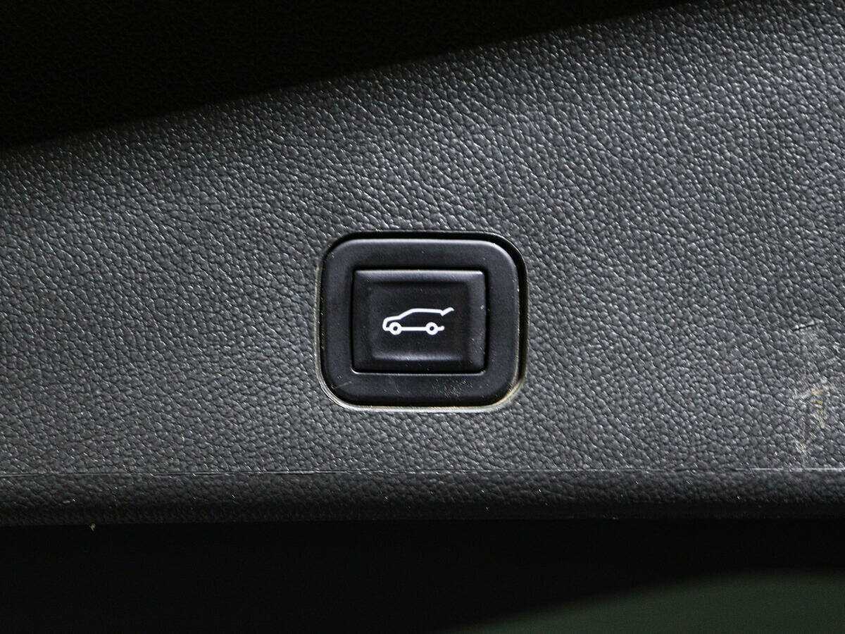 Купить Cadillac SRX с пробегом. Фото: #14