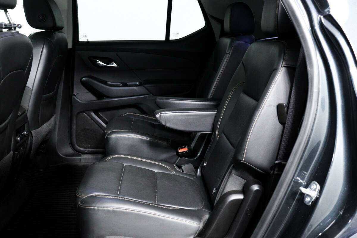 Купить Chevrolet Traverse с пробегом. Фото: #11
