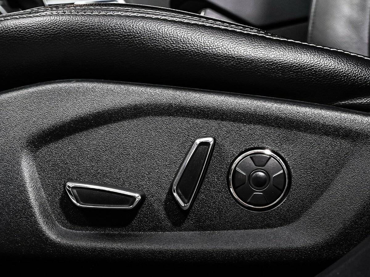 Купить Ford Explorer с пробегом. Фото: #15