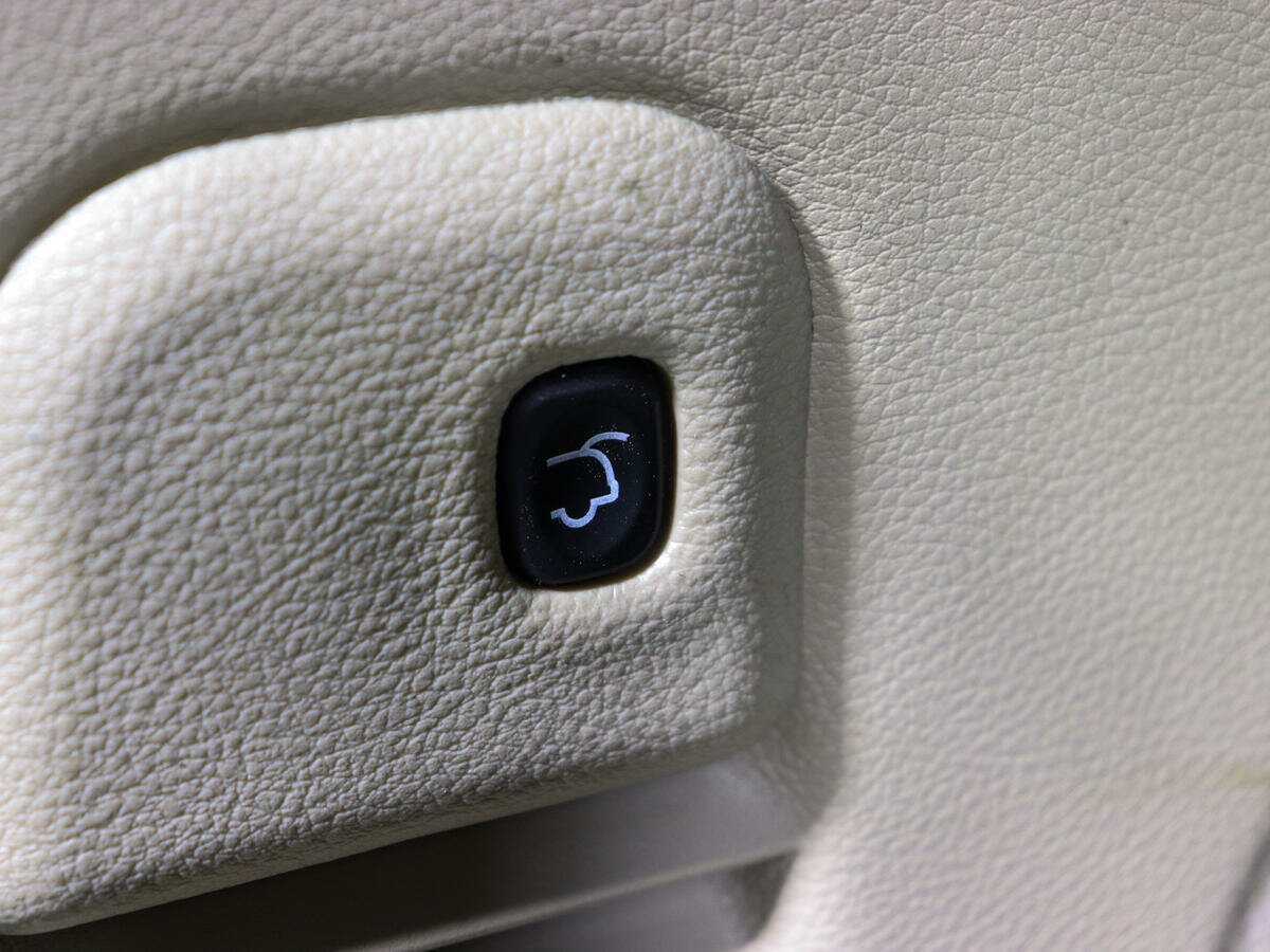 Купить Jeep Grand Cherokee с пробегом. Фото: #19