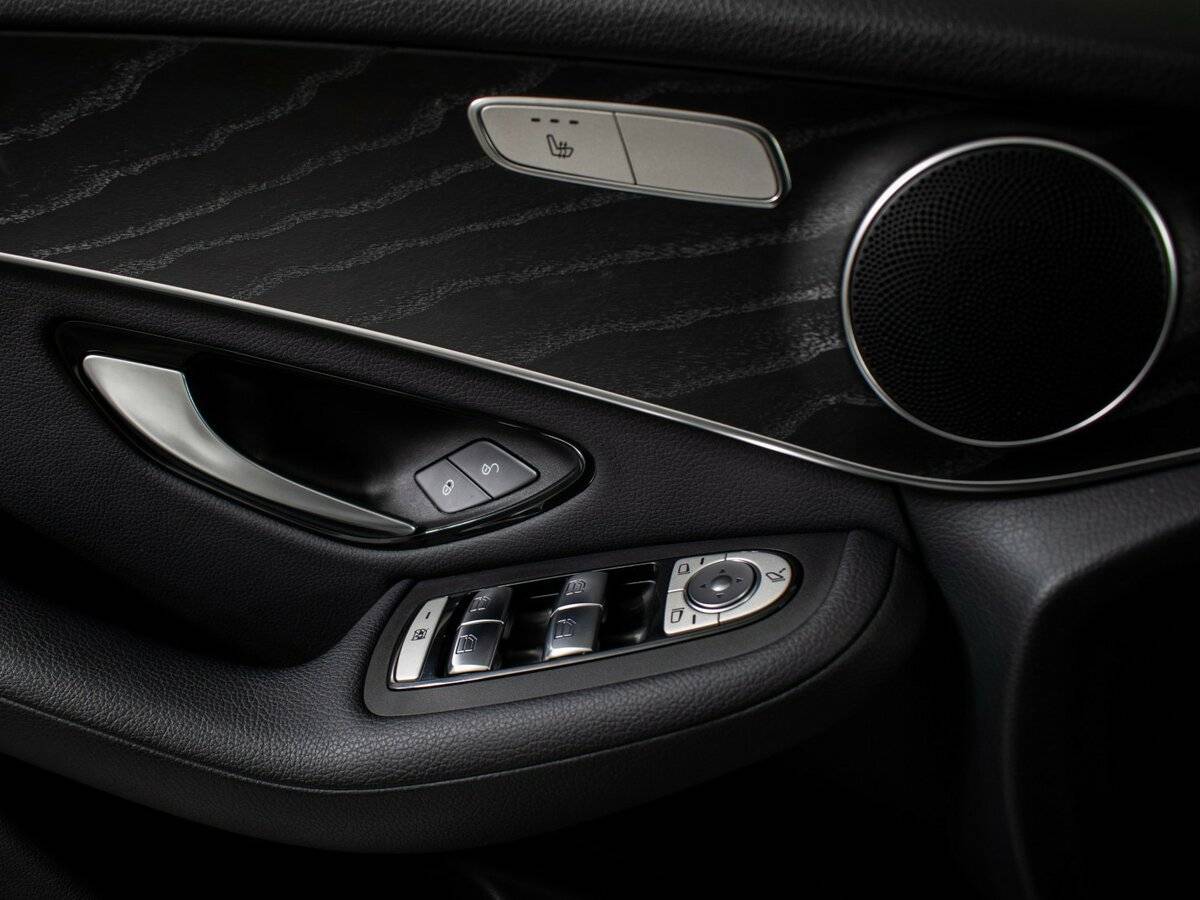 Купить Mercedes-Benz GLC с пробегом. Фото: #12