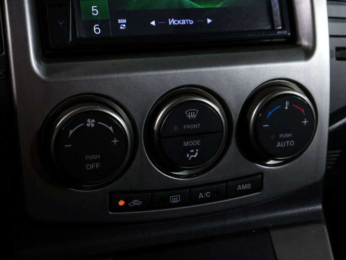 Купить Mazda 5 с пробегом. Фото: #19