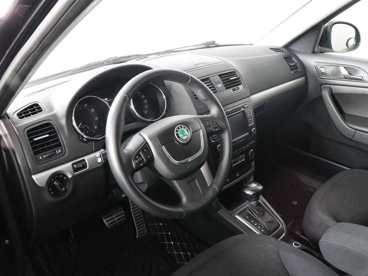 Купить Skoda Yeti с пробегом. Фото: #8