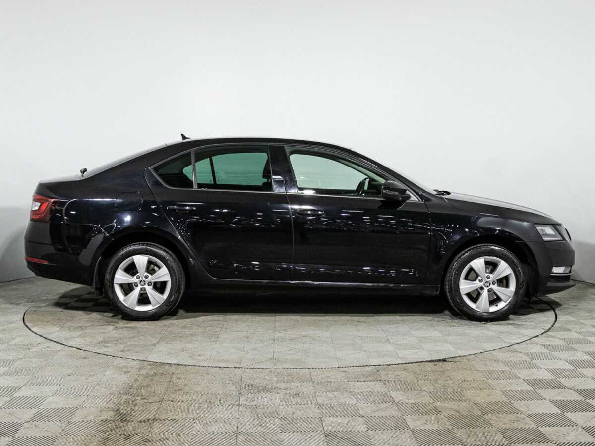 Купить Skoda Octavia с пробегом. Фото: #3