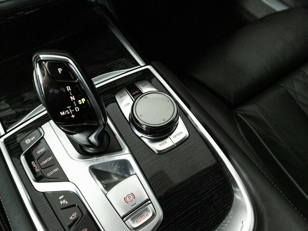 Купить BMW 7 серии с пробегом. Фото: #23
