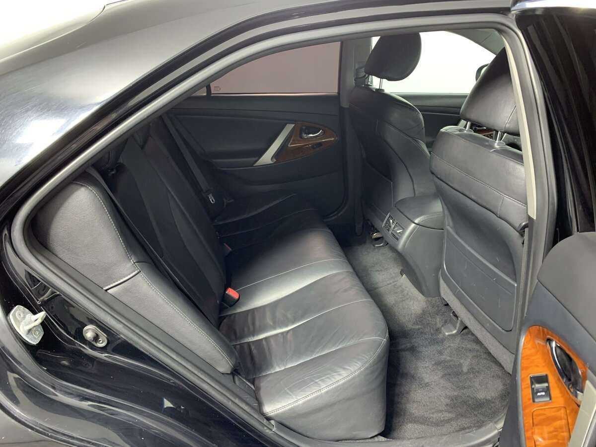 Купить Toyota Camry с пробегом. Фото: #13