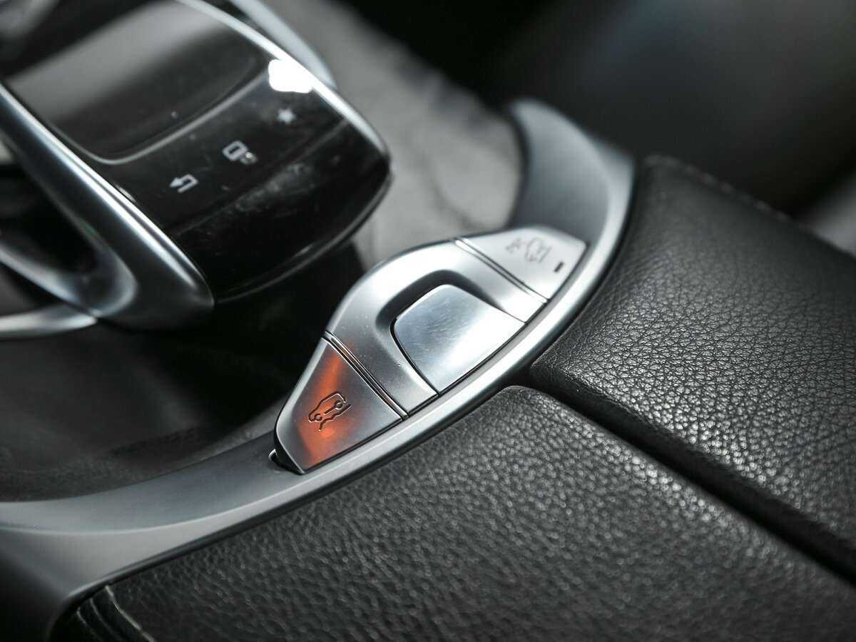 Купить Mercedes-Benz GLC с пробегом. Фото: #12