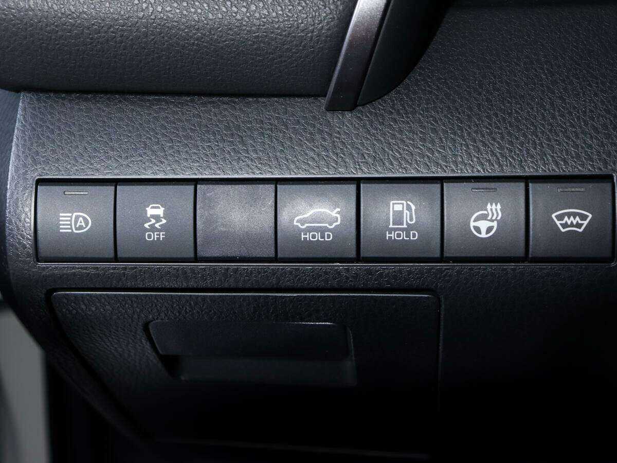 Купить Toyota Camry с пробегом. Фото: #19
