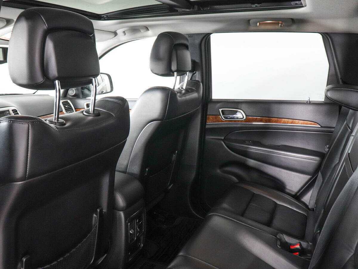 Купить Jeep Grand Cherokee с пробегом. Фото: #11